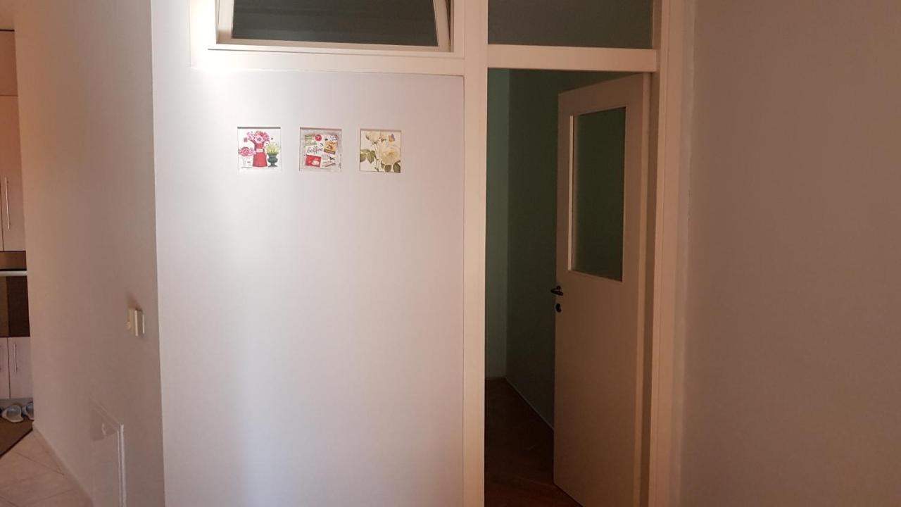 Apartment Viktor,Parking Osijek Luaran gambar